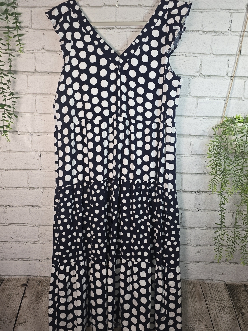 LOFT NAVY WHITE POLKA DOT TIERED RUFFLED DRESS V-NECK MIDI LENGTH NWT WOMENS L - Picture 3 of 11